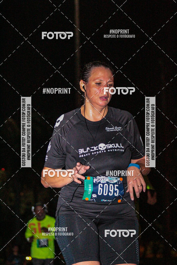 Buy your photos of the eventNight Run 2019 - Pop - Rio de Janeiro on Fotop
