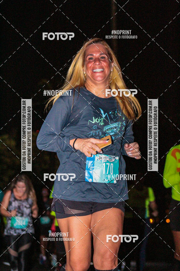 Buy your photos of the eventNight Run 2019 - Pop - Rio de Janeiro on Fotop