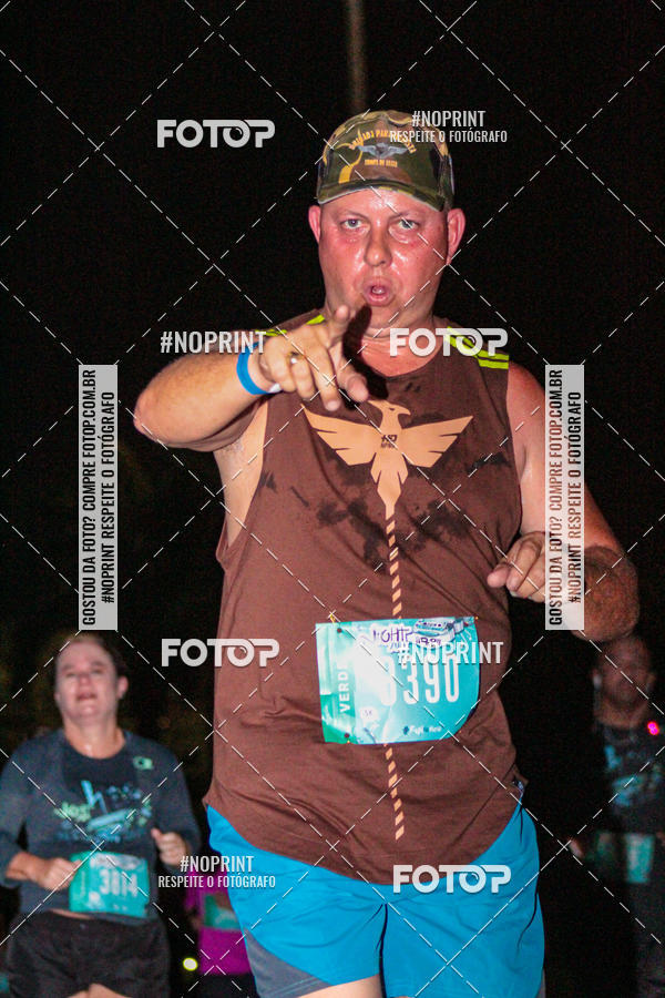 Buy your photos of the eventNight Run 2019 - Pop - Rio de Janeiro on Fotop
