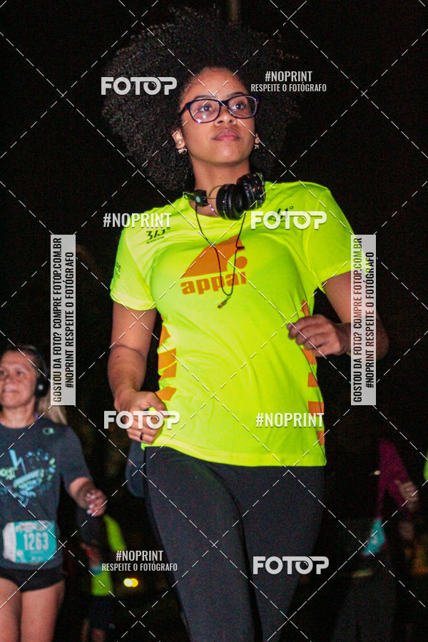 Buy your photos of the eventNight Run 2019 - Pop - Rio de Janeiro on Fotop