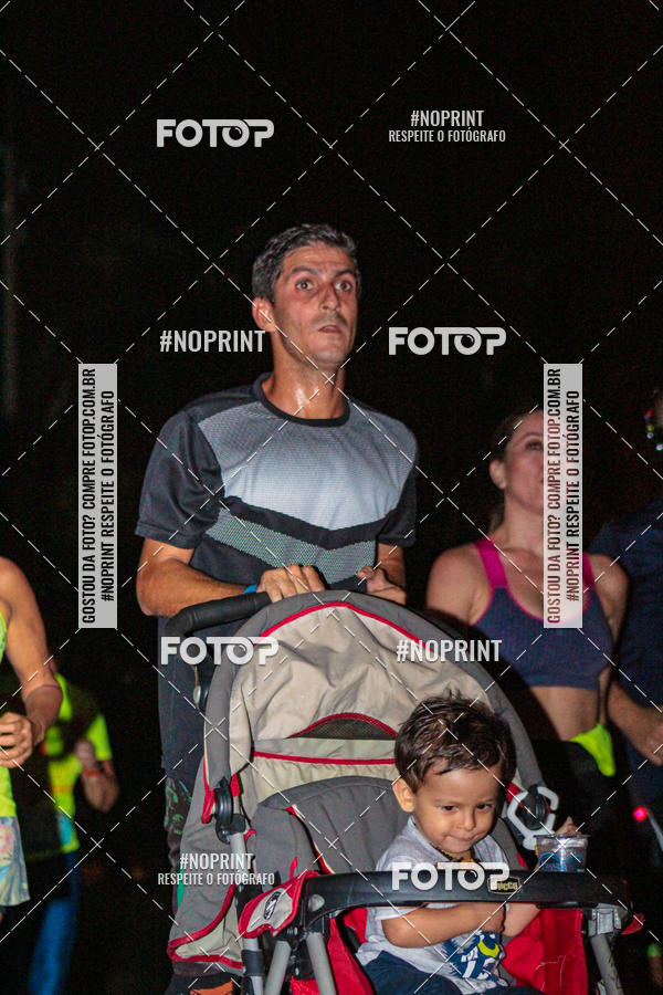 Buy your photos of the eventNight Run 2019 - Pop - Rio de Janeiro on Fotop