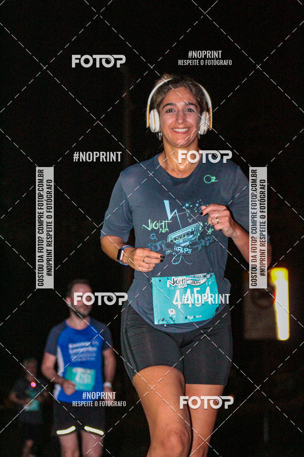 Buy your photos of the eventNight Run 2019 - Pop - Rio de Janeiro on Fotop