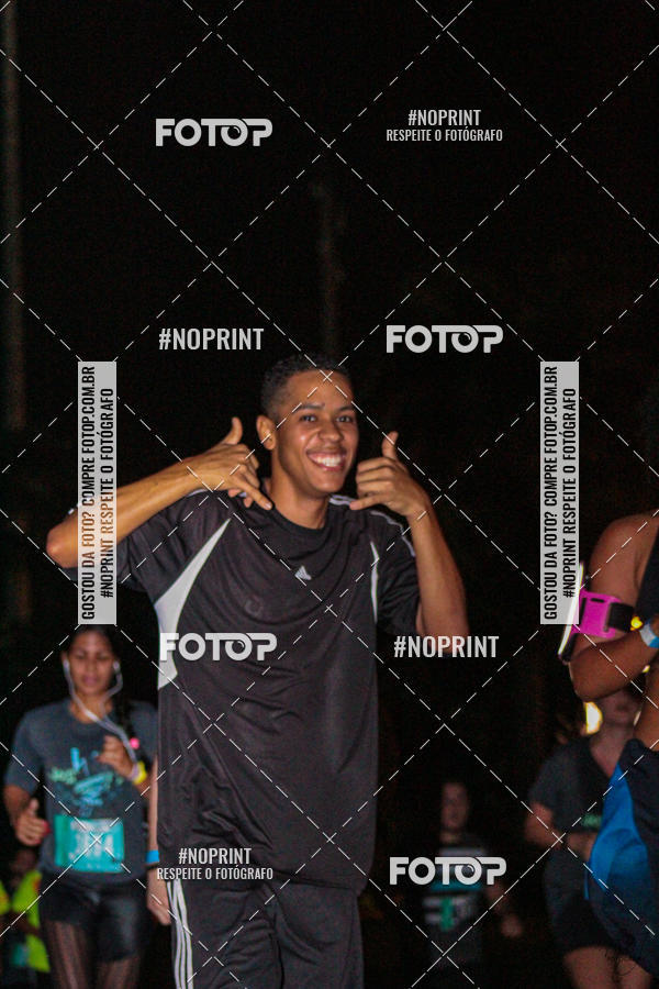 Buy your photos of the eventNight Run 2019 - Pop - Rio de Janeiro on Fotop