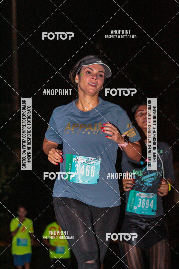 Buy your photos of the eventNight Run 2019 - Pop - Rio de Janeiro on Fotop