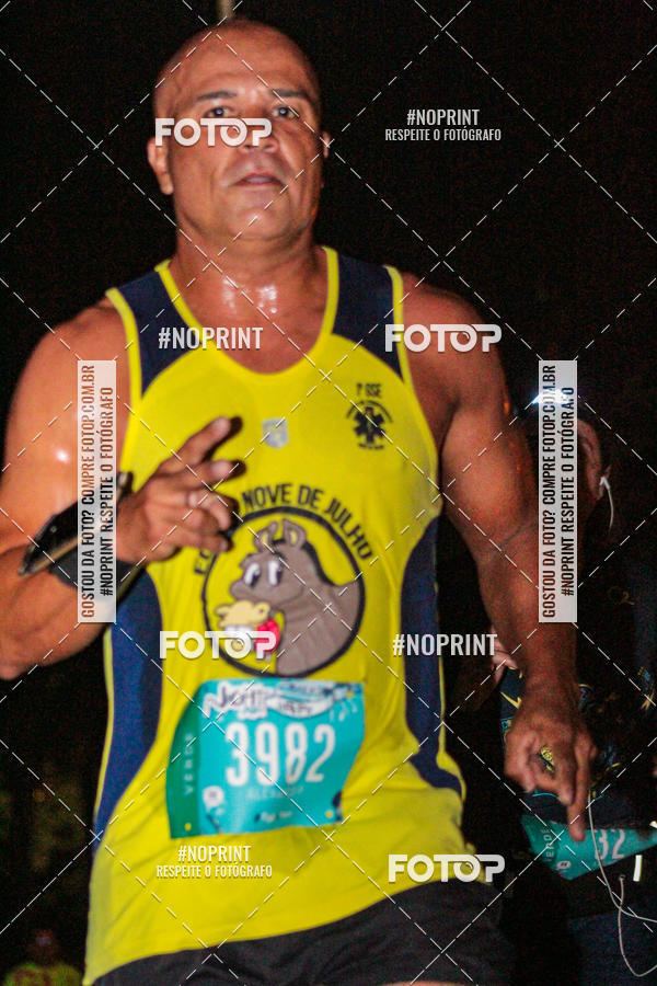Buy your photos of the eventNight Run 2019 - Pop - Rio de Janeiro on Fotop