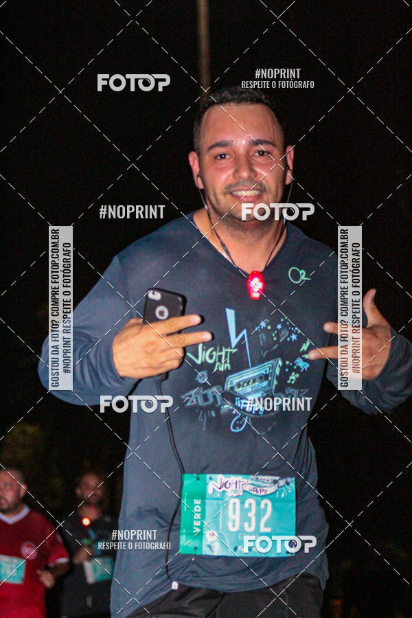 Buy your photos of the eventNight Run 2019 - Pop - Rio de Janeiro on Fotop