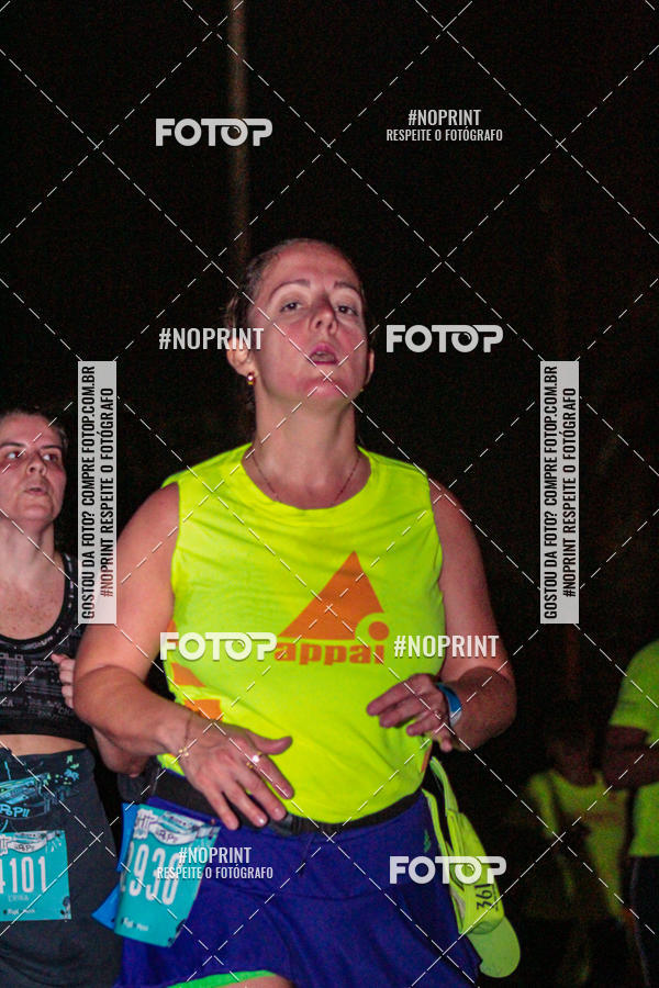Buy your photos of the eventNight Run 2019 - Pop - Rio de Janeiro on Fotop