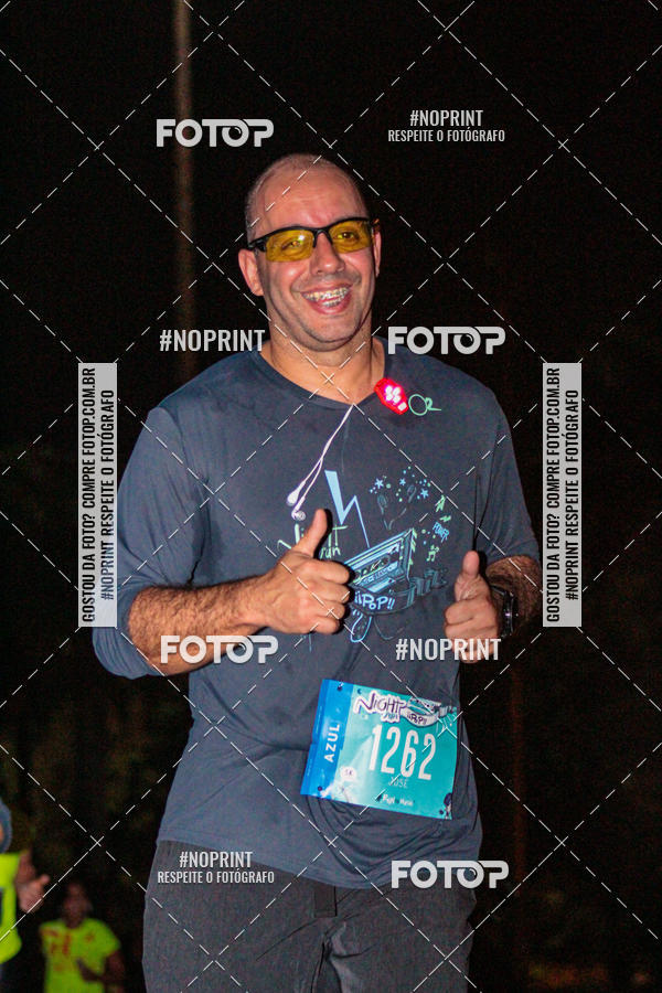 Buy your photos of the eventNight Run 2019 - Pop - Rio de Janeiro on Fotop