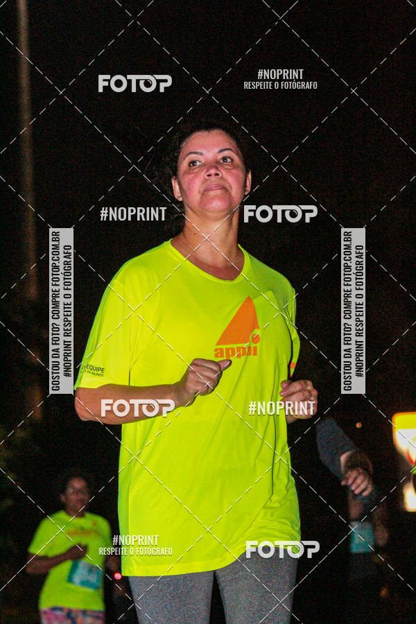 Buy your photos of the eventNight Run 2019 - Pop - Rio de Janeiro on Fotop