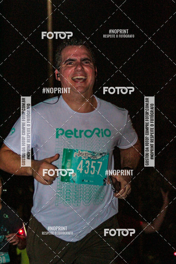Buy your photos of the eventNight Run 2019 - Pop - Rio de Janeiro on Fotop