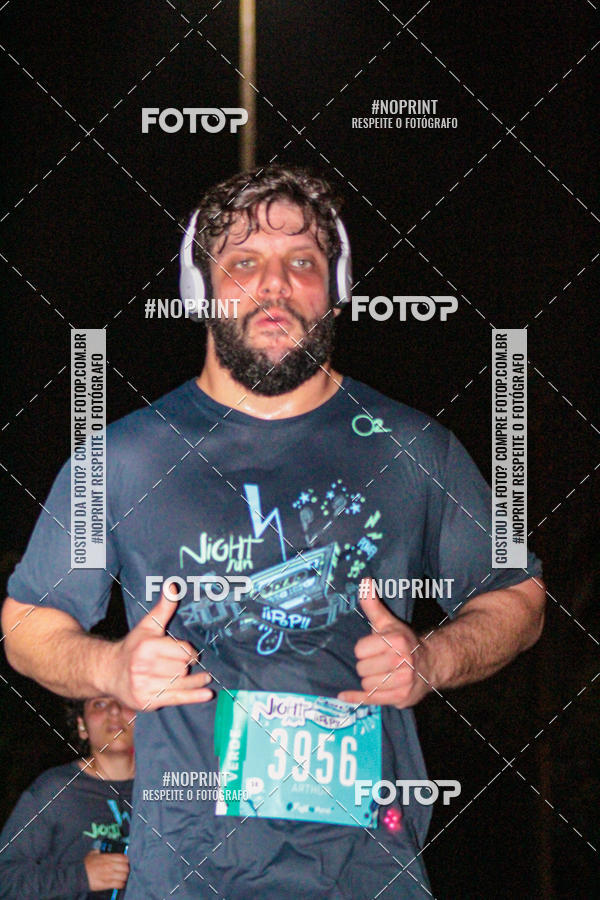 Buy your photos of the eventNight Run 2019 - Pop - Rio de Janeiro on Fotop