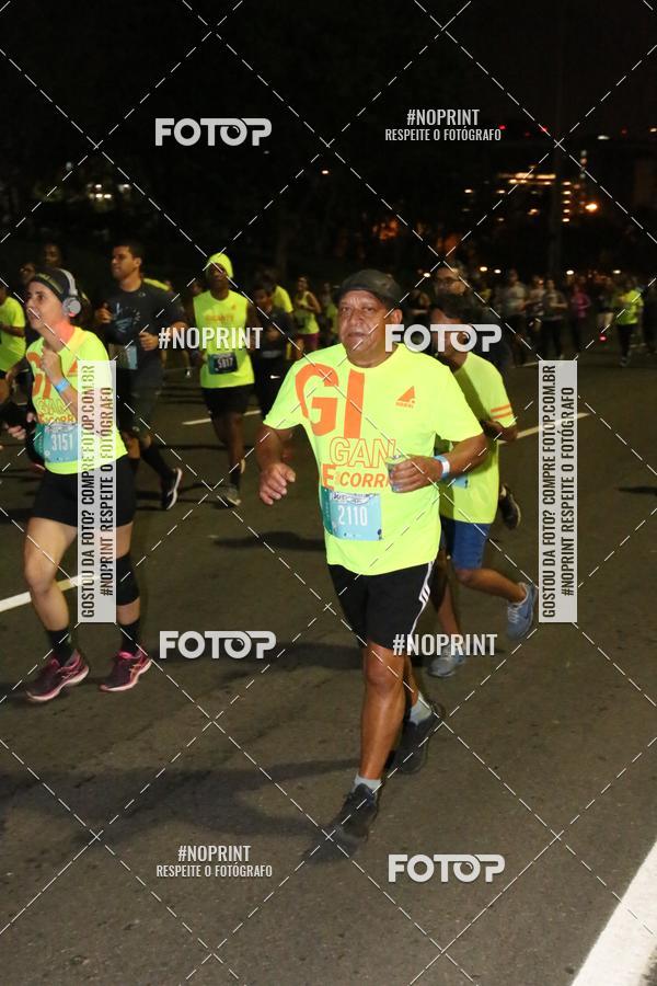 Buy your photos of the eventNight Run 2019 - Pop - Rio de Janeiro on Fotop