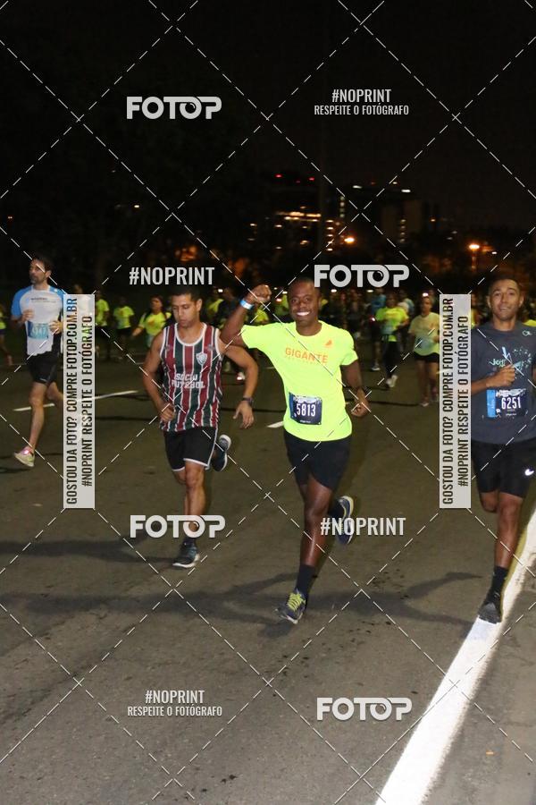 Buy your photos of the eventNight Run 2019 - Pop - Rio de Janeiro on Fotop