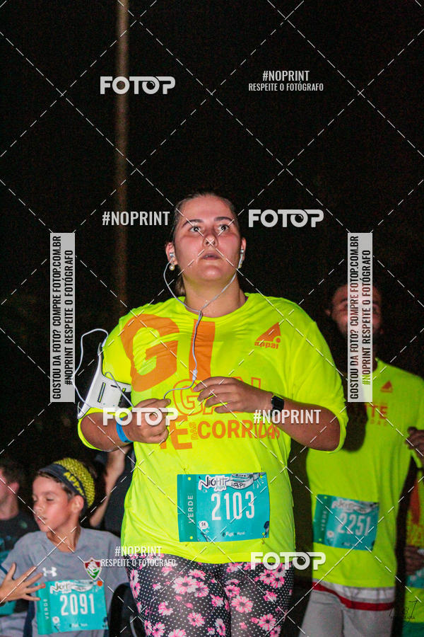 Buy your photos of the eventNight Run 2019 - Pop - Rio de Janeiro on Fotop
