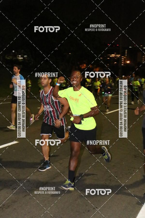 Buy your photos of the eventNight Run 2019 - Pop - Rio de Janeiro on Fotop