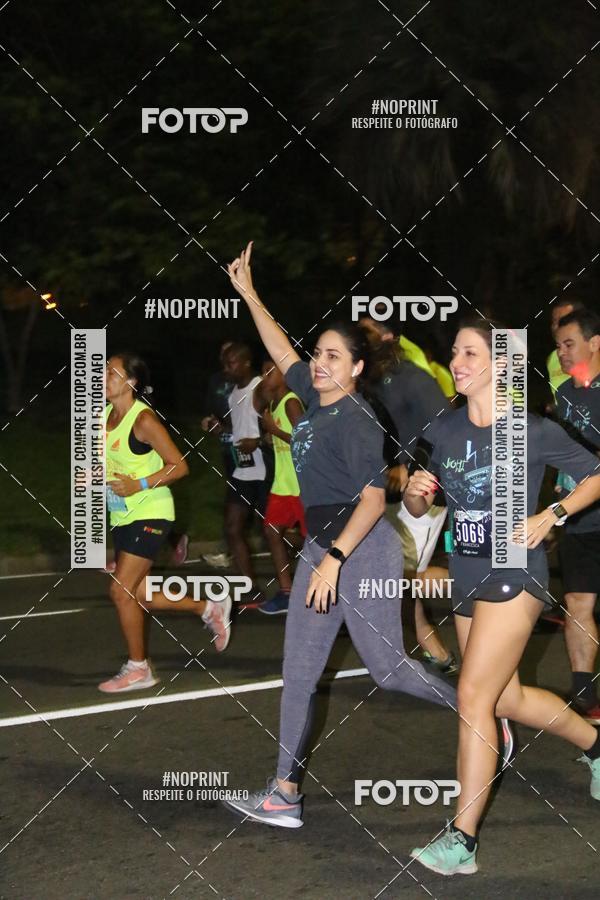 Buy your photos of the eventNight Run 2019 - Pop - Rio de Janeiro on Fotop