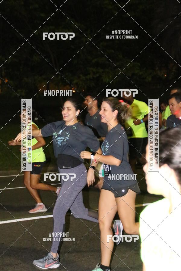 Buy your photos of the eventNight Run 2019 - Pop - Rio de Janeiro on Fotop