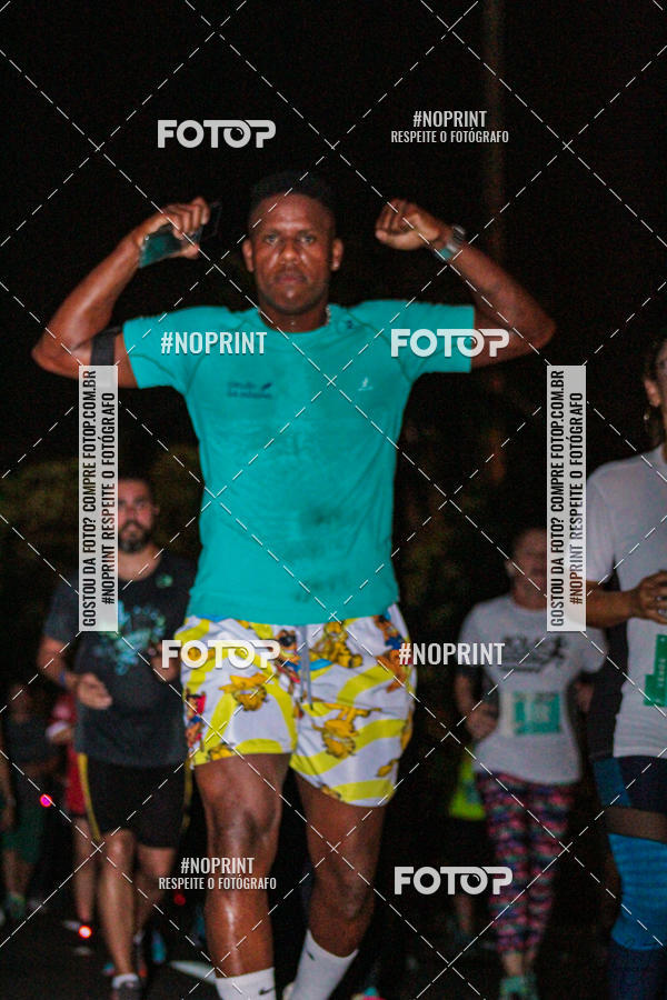 Buy your photos of the eventNight Run 2019 - Pop - Rio de Janeiro on Fotop