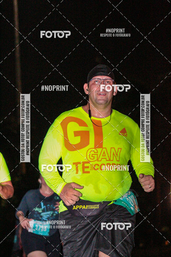 Buy your photos of the eventNight Run 2019 - Pop - Rio de Janeiro on Fotop