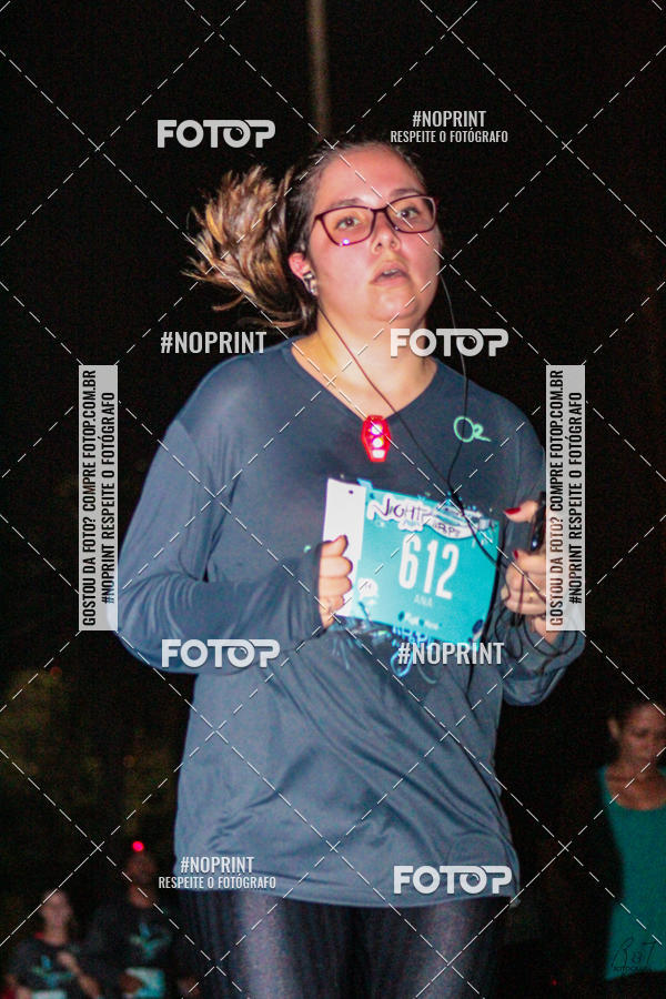Buy your photos of the eventNight Run 2019 - Pop - Rio de Janeiro on Fotop