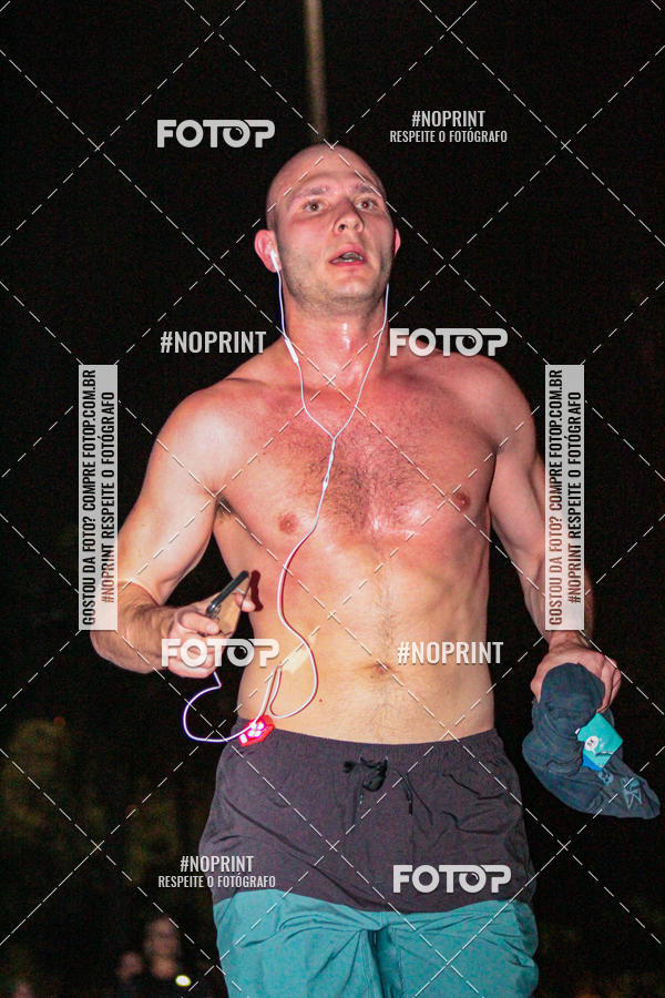 Buy your photos of the eventNight Run 2019 - Pop - Rio de Janeiro on Fotop