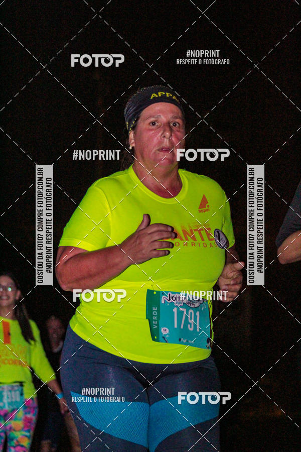 Buy your photos of the eventNight Run 2019 - Pop - Rio de Janeiro on Fotop