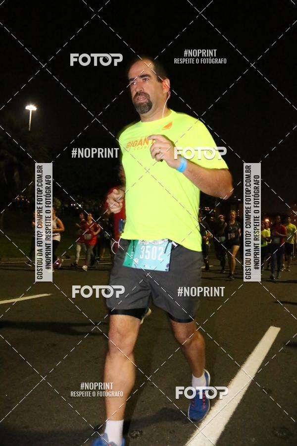 Buy your photos of the eventNight Run 2019 - Pop - Rio de Janeiro on Fotop