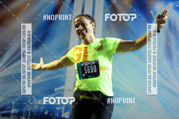 Buy your photos of the eventNight Run 2019 - Pop - Rio de Janeiro on Fotop