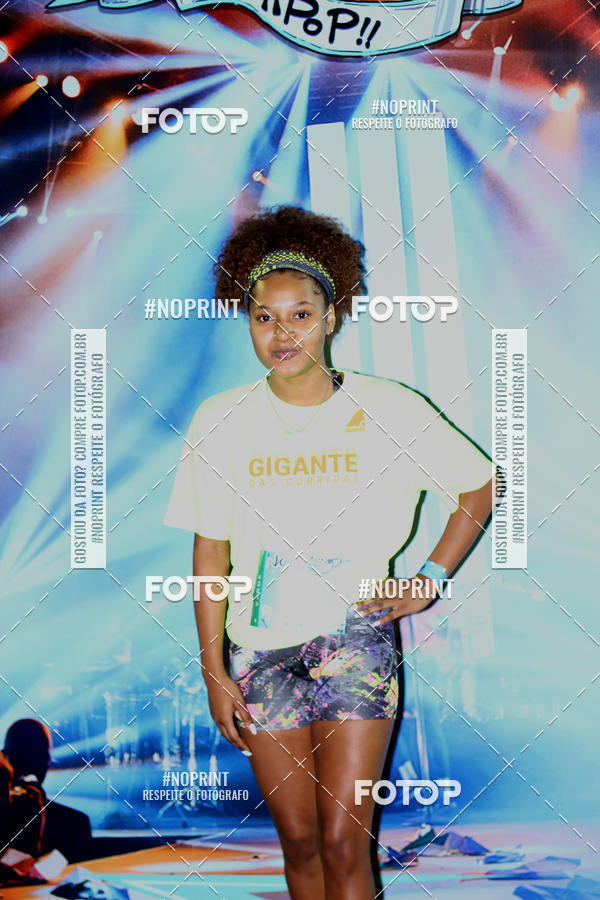 Buy your photos of the eventNight Run 2019 - Pop - Rio de Janeiro on Fotop