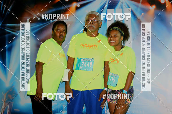 Buy your photos of the eventNight Run 2019 - Pop - Rio de Janeiro on Fotop