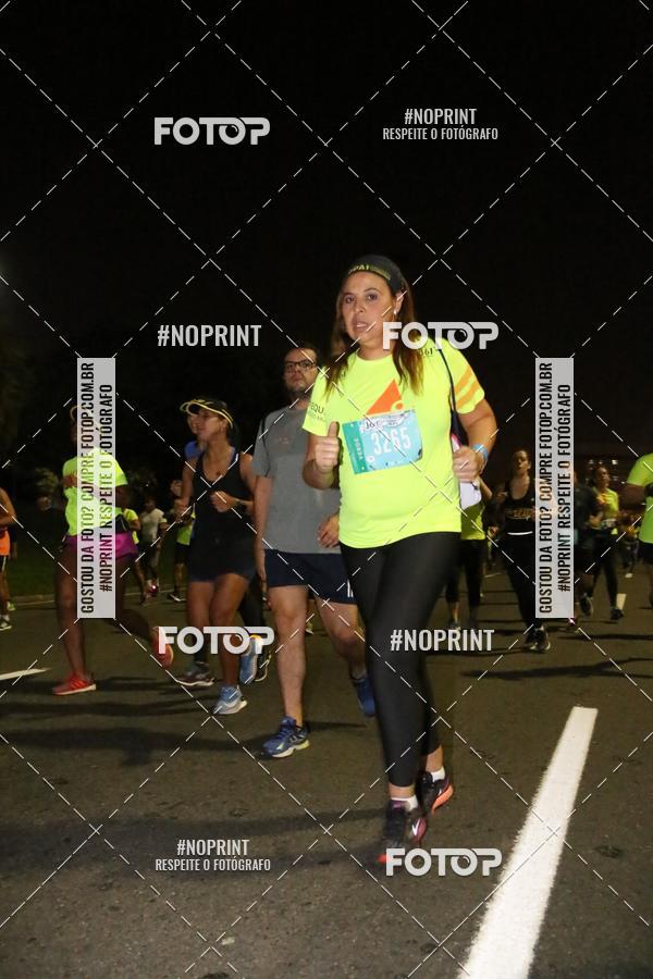 Buy your photos of the eventNight Run 2019 - Pop - Rio de Janeiro on Fotop