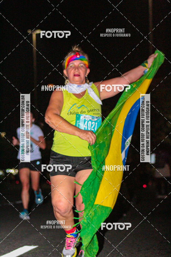 Buy your photos of the eventNight Run 2019 - Pop - Rio de Janeiro on Fotop