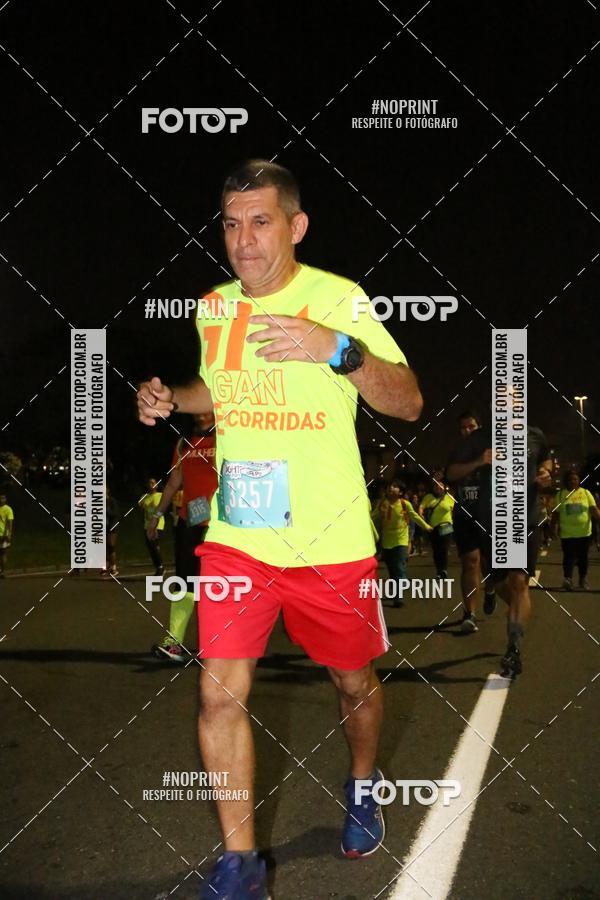 Buy your photos of the eventNight Run 2019 - Pop - Rio de Janeiro on Fotop