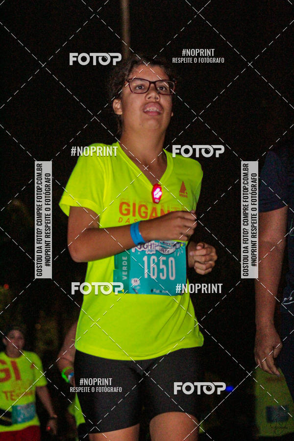 Buy your photos of the eventNight Run 2019 - Pop - Rio de Janeiro on Fotop