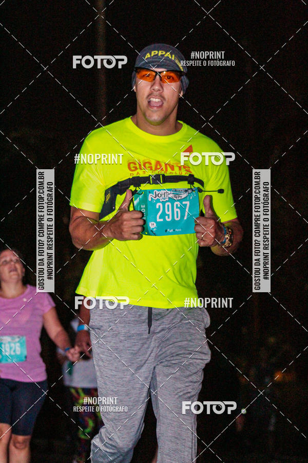 Buy your photos of the eventNight Run 2019 - Pop - Rio de Janeiro on Fotop