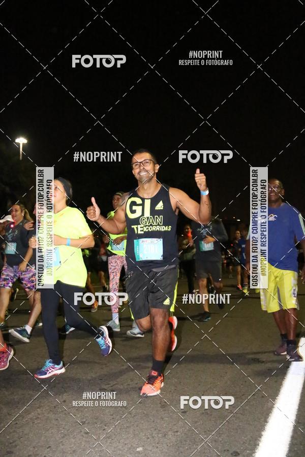 Buy your photos of the eventNight Run 2019 - Pop - Rio de Janeiro on Fotop
