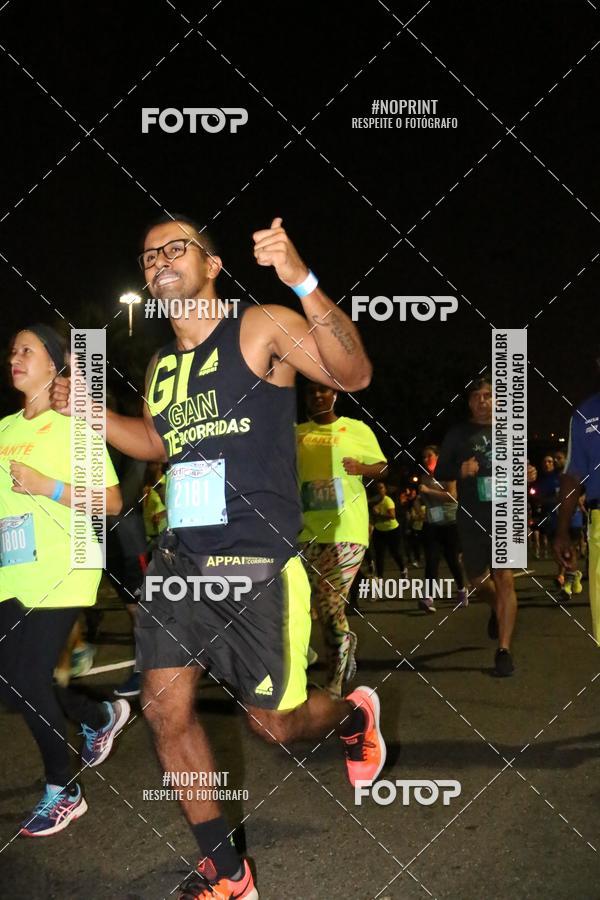 Buy your photos of the eventNight Run 2019 - Pop - Rio de Janeiro on Fotop