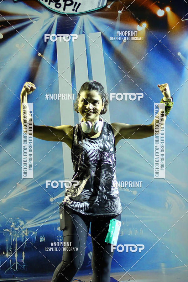 Buy your photos of the eventNight Run 2019 - Pop - Rio de Janeiro on Fotop