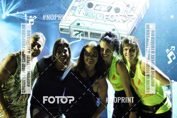 Buy your photos of the eventNight Run 2019 - Pop - Rio de Janeiro on Fotop