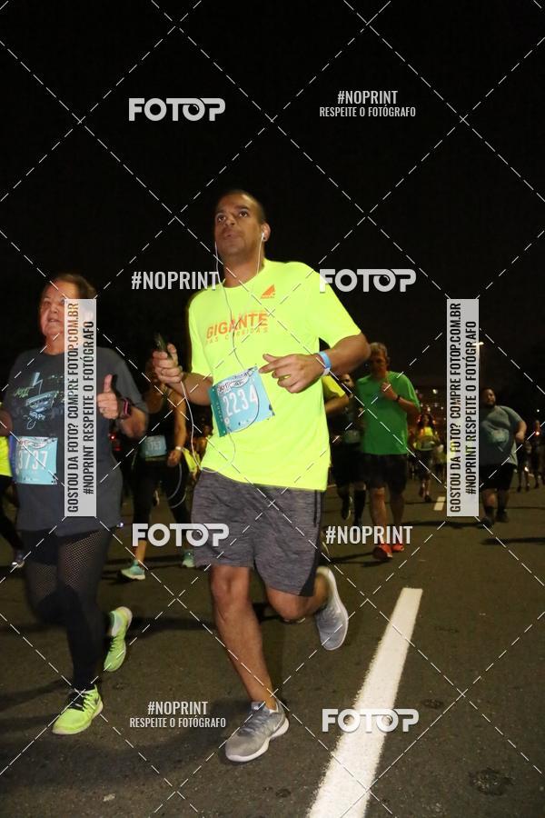 Buy your photos of the eventNight Run 2019 - Pop - Rio de Janeiro on Fotop