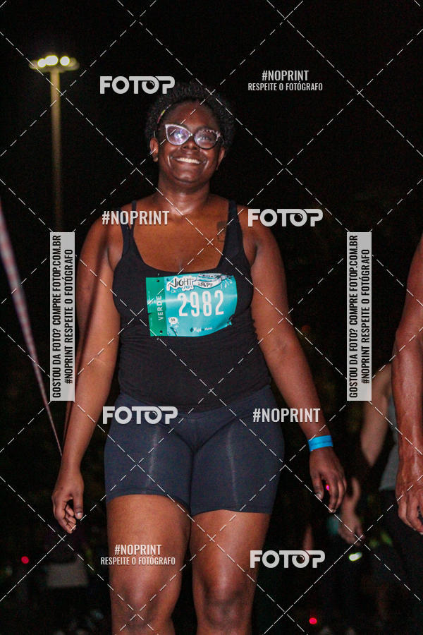 Buy your photos of the eventNight Run 2019 - Pop - Rio de Janeiro on Fotop