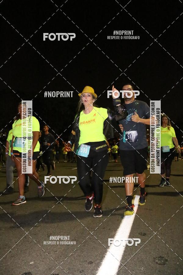 Buy your photos of the eventNight Run 2019 - Pop - Rio de Janeiro on Fotop