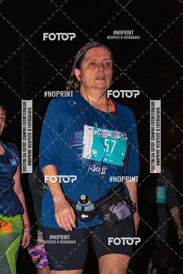 Buy your photos of the eventNight Run 2019 - Pop - Rio de Janeiro on Fotop