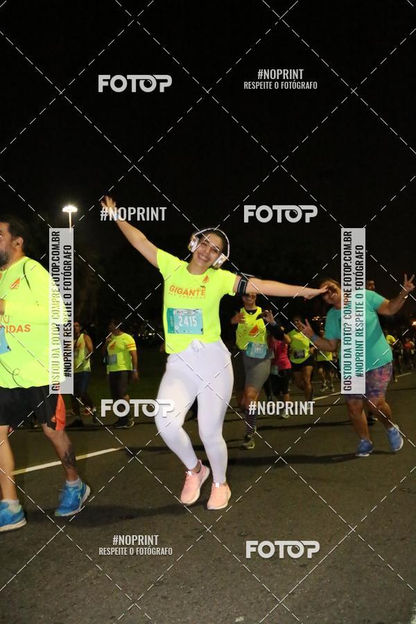 Buy your photos of the eventNight Run 2019 - Pop - Rio de Janeiro on Fotop