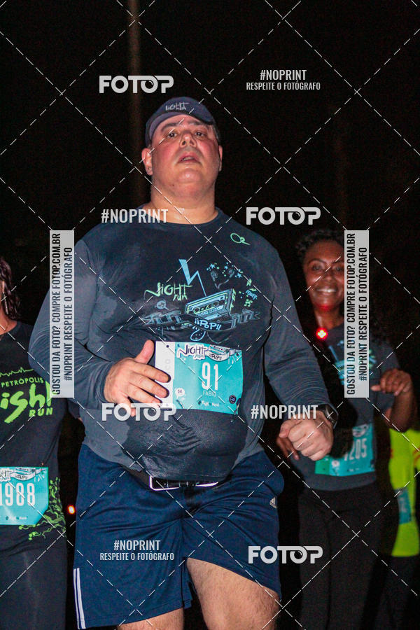 Buy your photos of the eventNight Run 2019 - Pop - Rio de Janeiro on Fotop