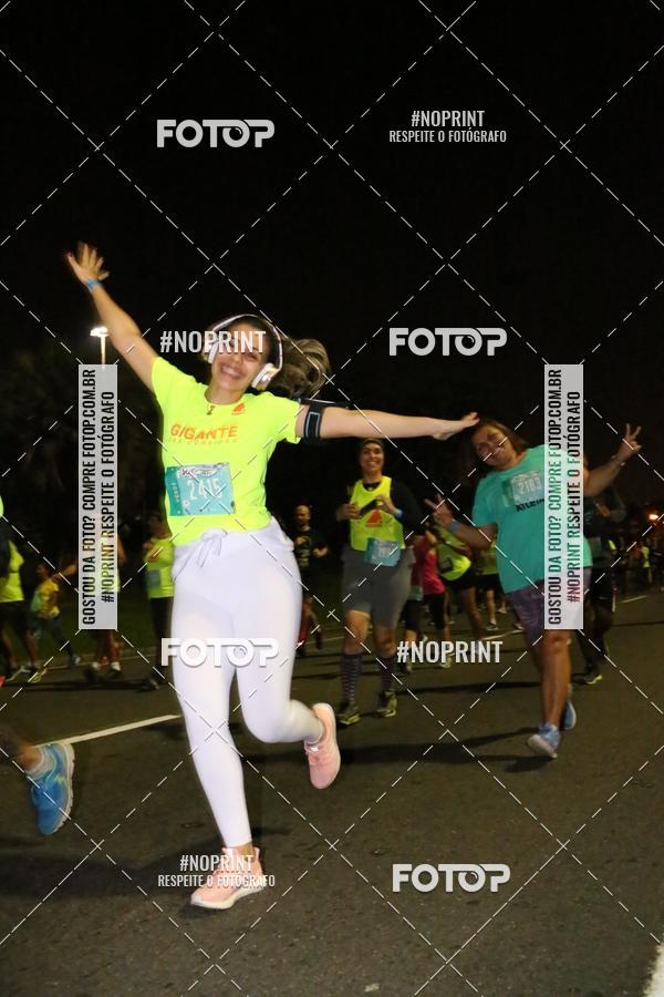Buy your photos of the eventNight Run 2019 - Pop - Rio de Janeiro on Fotop