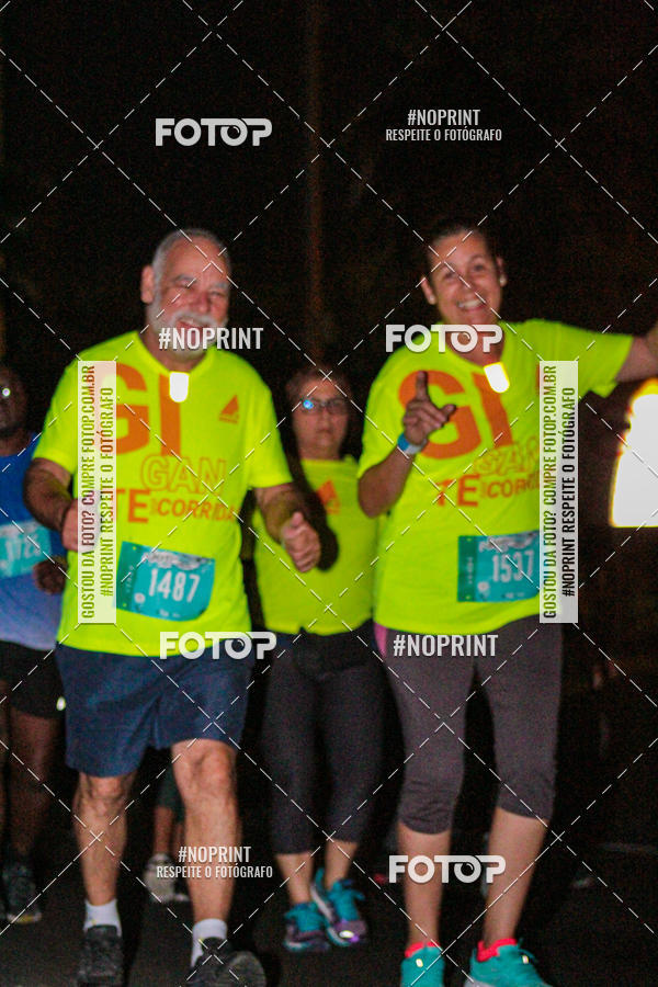 Buy your photos of the eventNight Run 2019 - Pop - Rio de Janeiro on Fotop