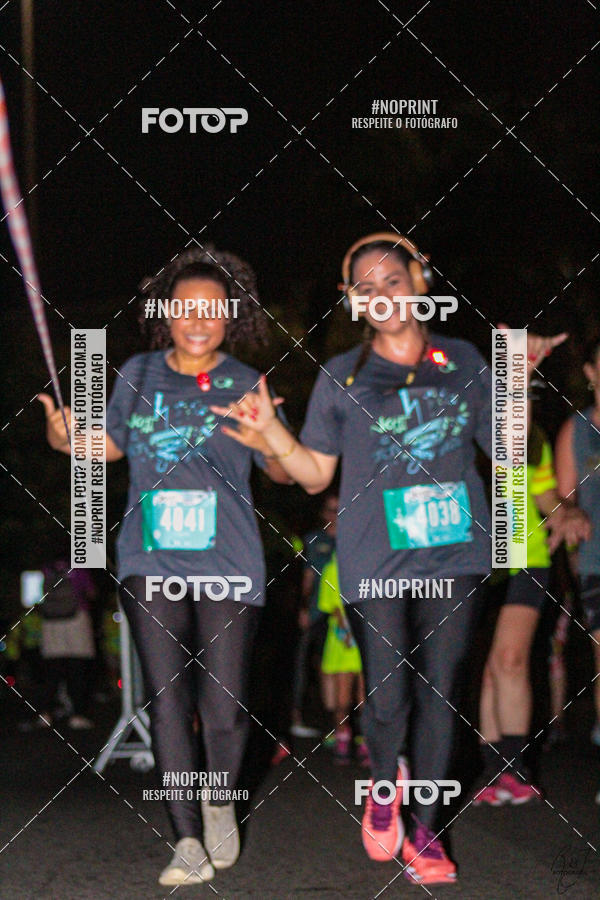 Buy your photos of the eventNight Run 2019 - Pop - Rio de Janeiro on Fotop