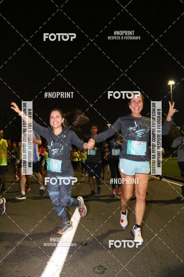 Buy your photos of the eventNight Run 2019 - Pop - Rio de Janeiro on Fotop