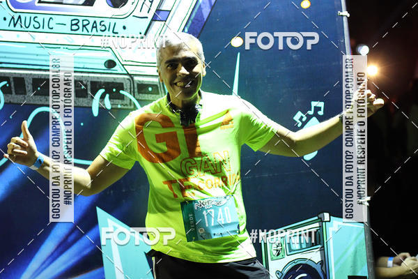 Buy your photos of the eventNight Run 2019 - Pop - Rio de Janeiro on Fotop